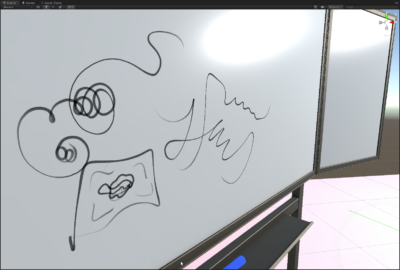 Capture d'écran d'une scène en réalité virtuelle avec un tableau blanc et des exemples de traits réalisés au stylo virtuel.